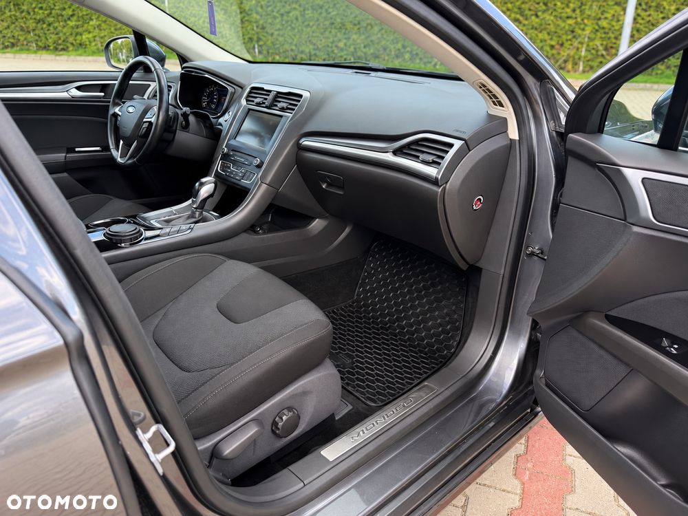 Ford Mondeo 2.0 TDCi Titanium PowerShift - 6