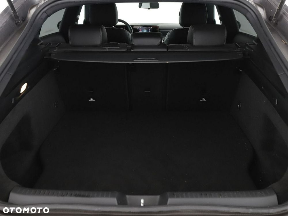 Mercedes-Benz CLA 250 e 8G-DCT Progressive - 22