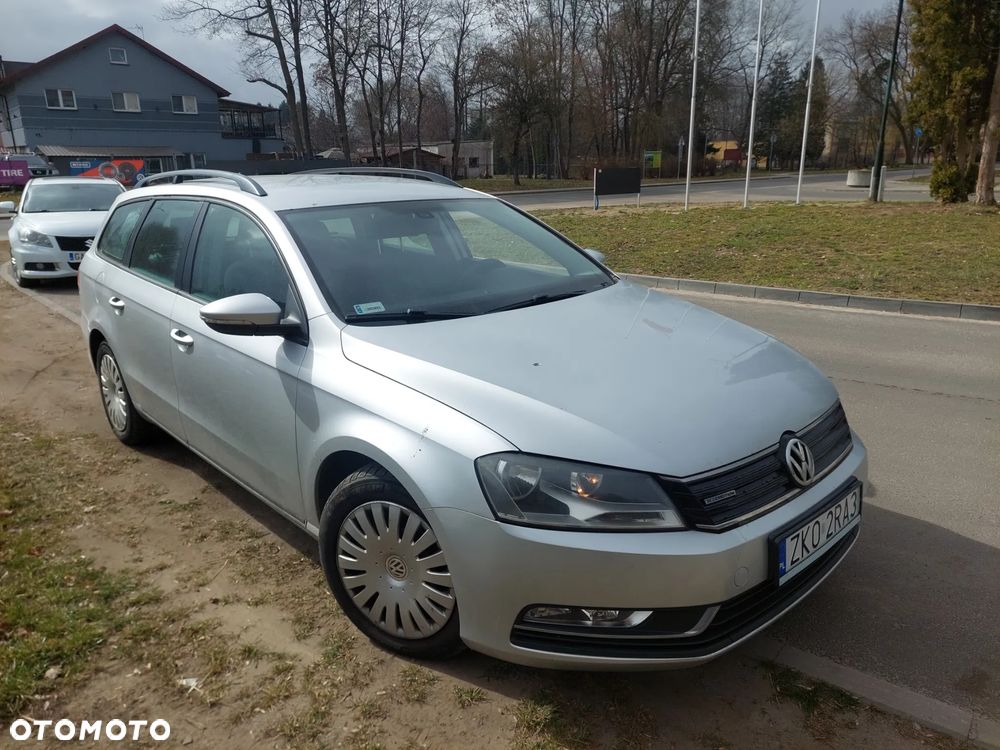 Volkswagen Passat 1.6 TDI Comfortline - 9