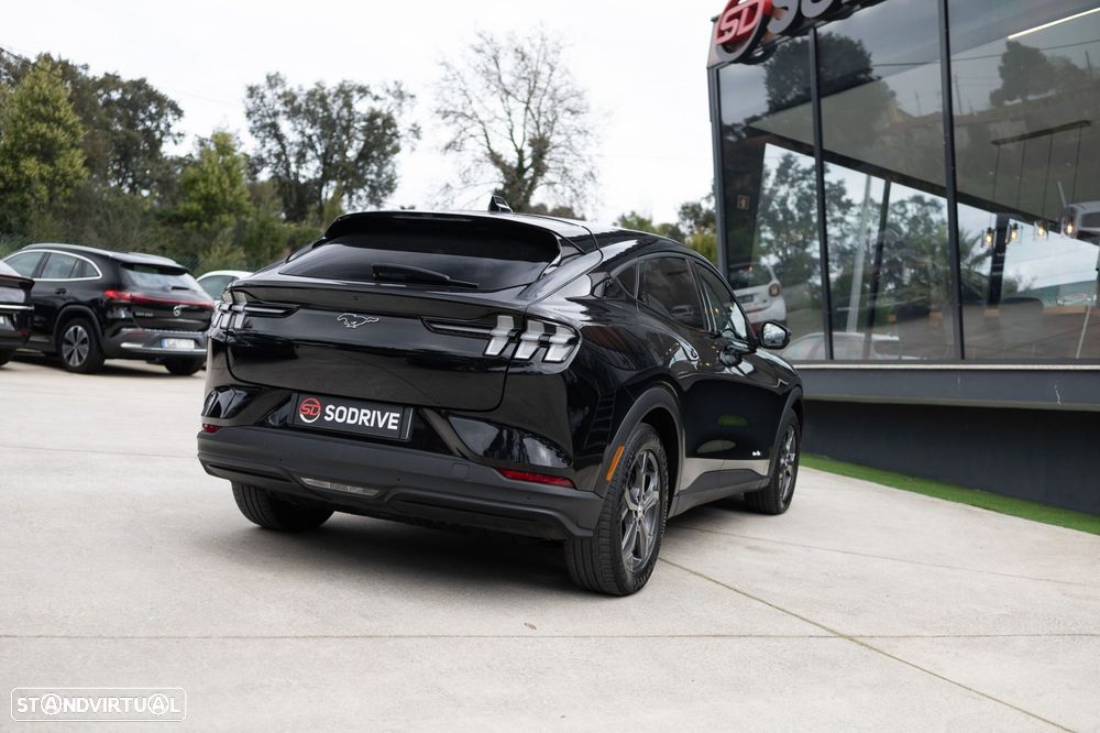 Ford Mustang Mach-E Alargada AWD - 39