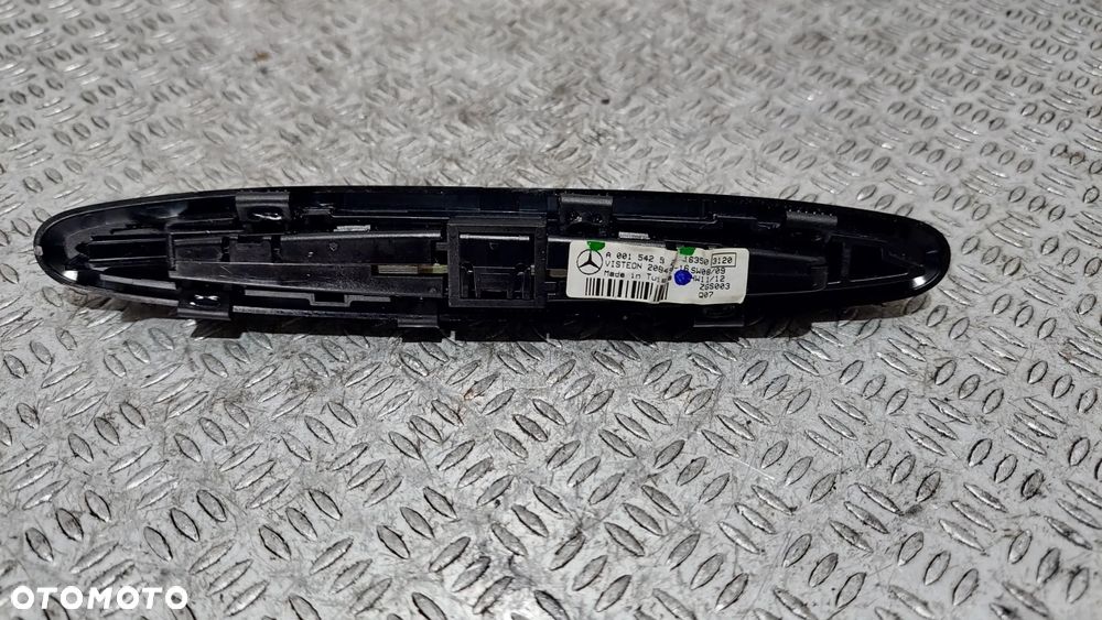 WYŚWIETLACZ COFANIA PDC MERCEDES-BENZ W205 C-KLASA R2017 NR A0015425423 - 2