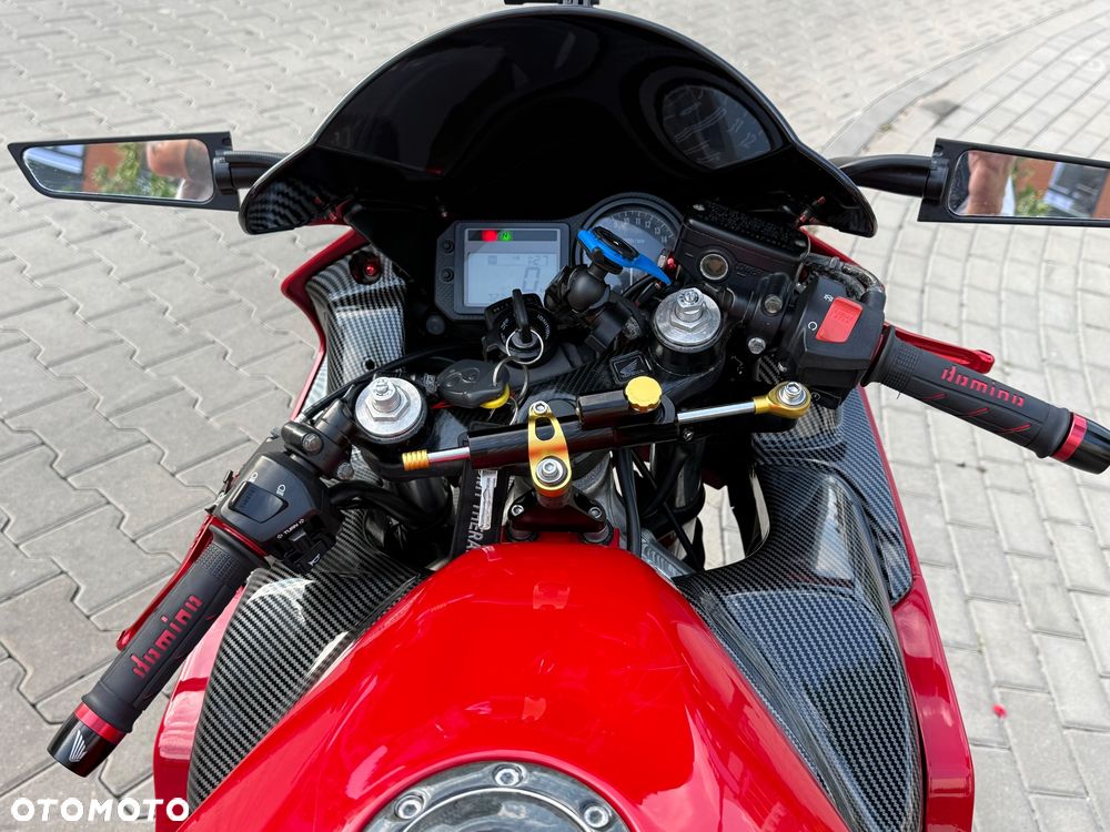 Honda CBR - 4
