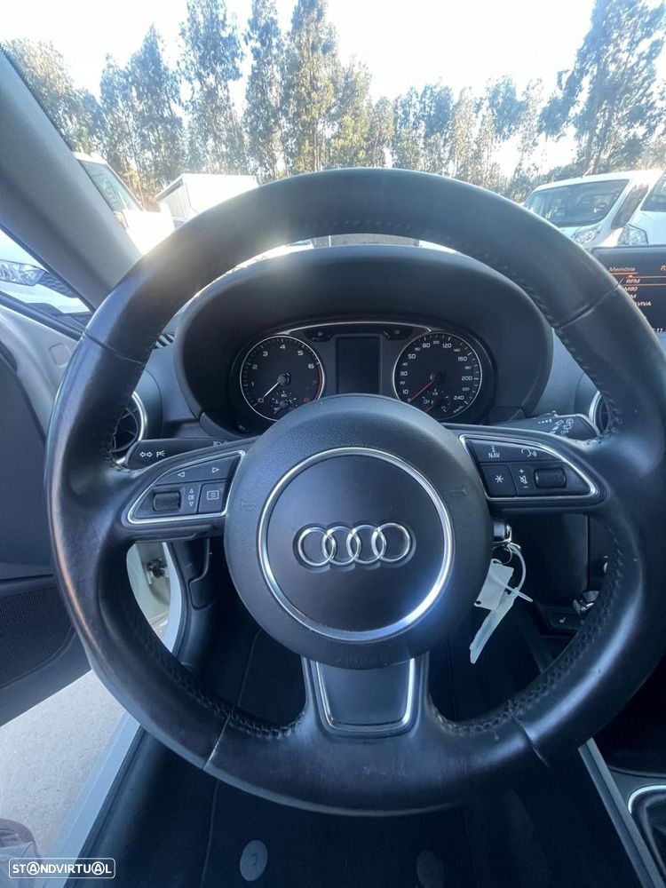 Audi A1 1.2 TFSI Advance - 12