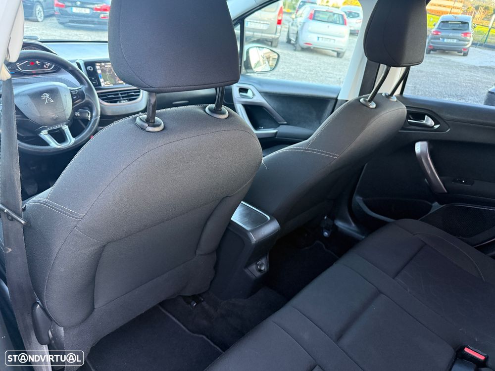 Peugeot 2008 e-HDi FAP 92 STOP & START Active - 31