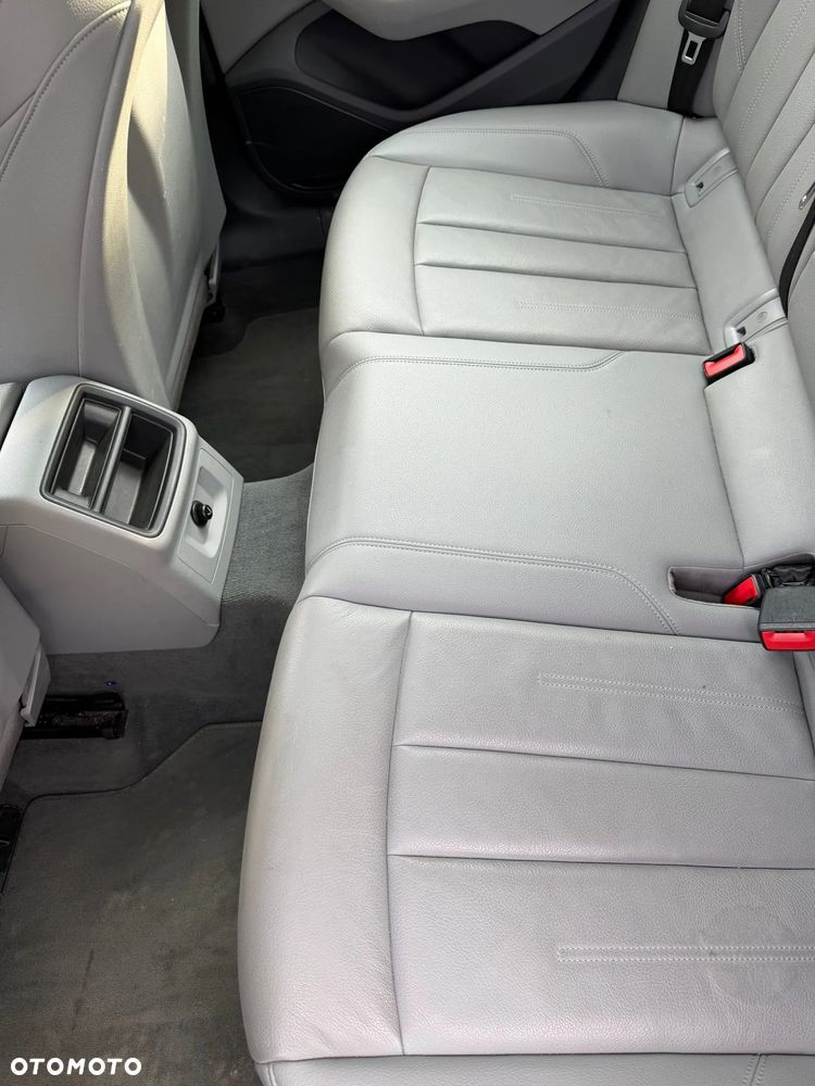 Audi A4 Avant 2.0 TDI - 12