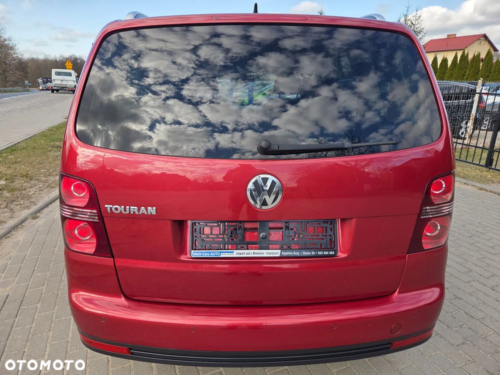 Volkswagen Touran - 14