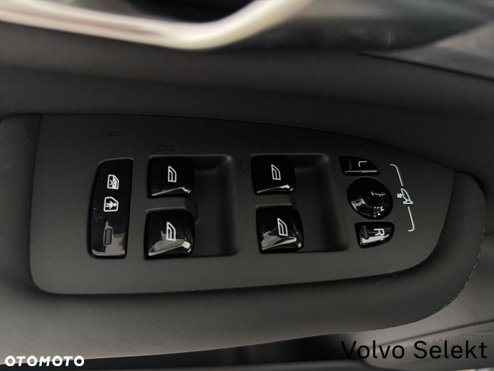 Volvo XC 90 - 33