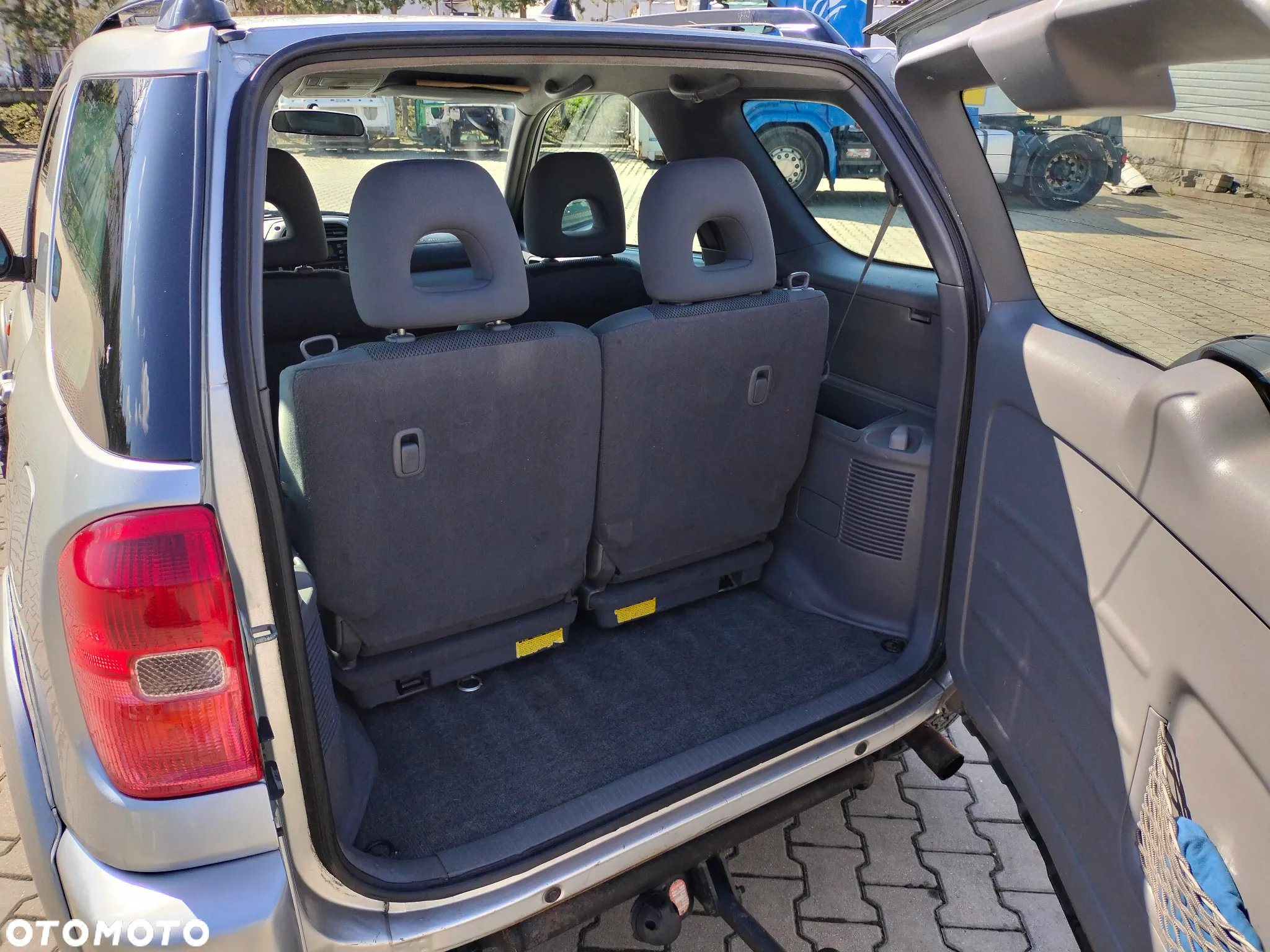 Toyota RAV4 D-4D 4x4 - 10