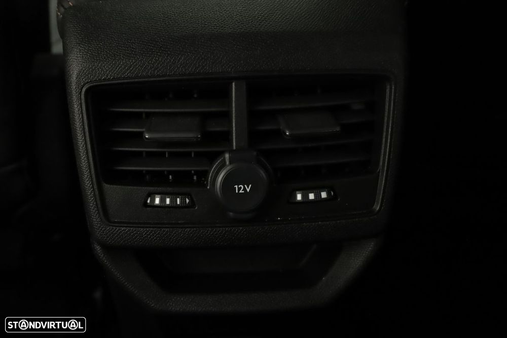 Peugeot 3008 1.2 Hybrid Allure Pack e-DCS6 - 24