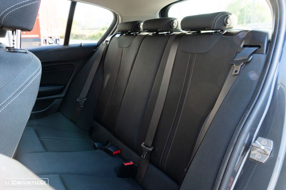 BMW 116 d Line Sport - 11