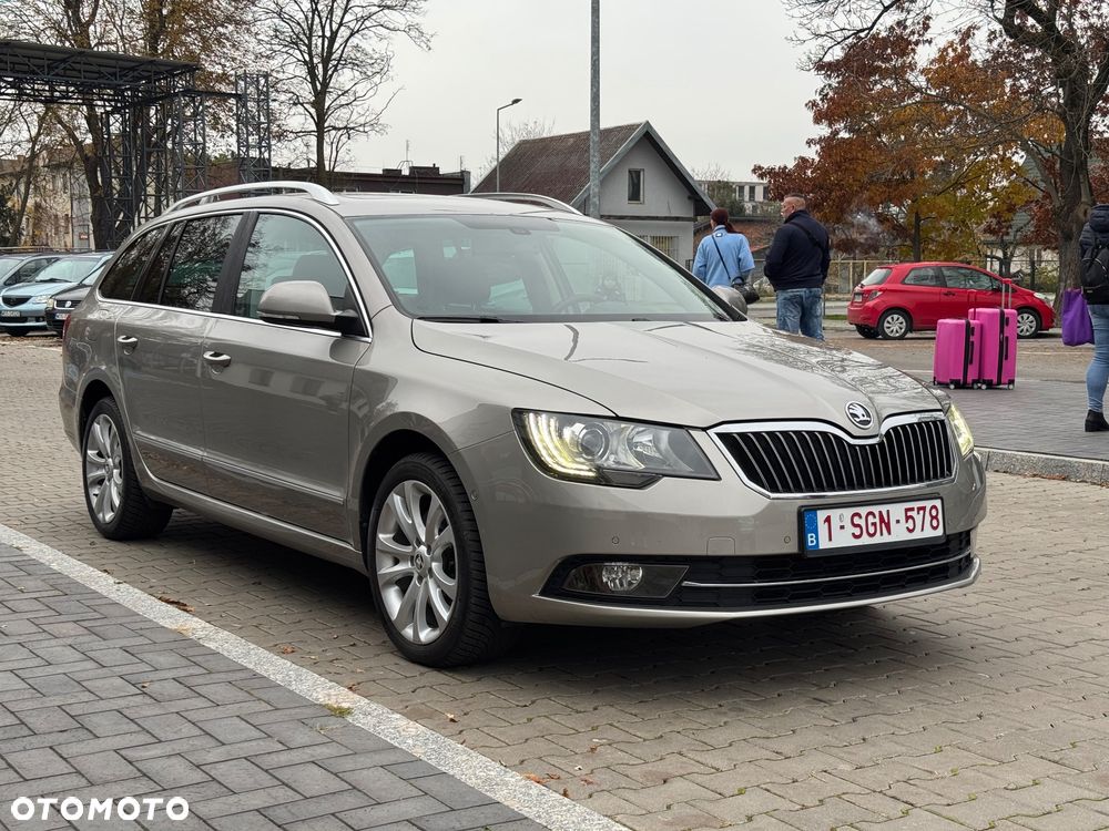 Skoda Superb 2.0 TDI Elegance DSG - 3