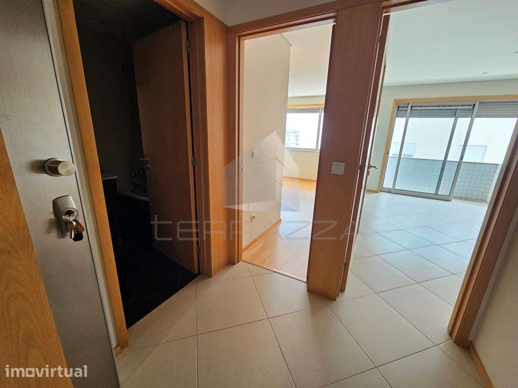 APARTAMENTO T1 - VILA NOVA DE GAIA COM GARAGEM BOX - Grande imagem: 5/16
