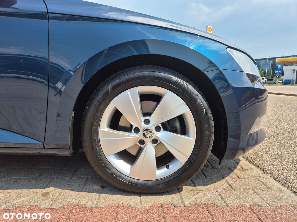 Skoda Superb 2.0 TDI Style DSG - 8