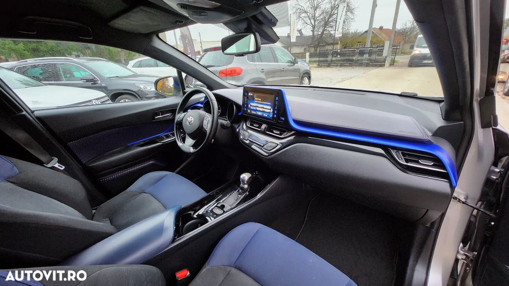Toyota C-HR 1.8 HSD 122 CP 4x2 CVT C-ult Style bi-tone - 17