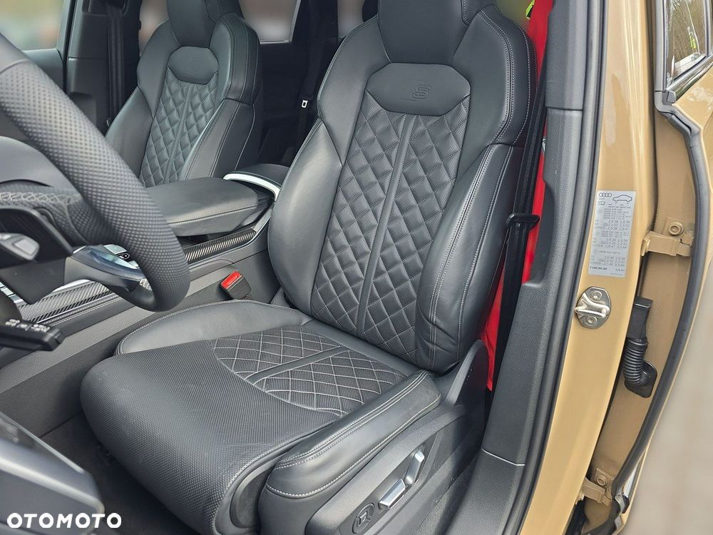 Audi Q7 - 17