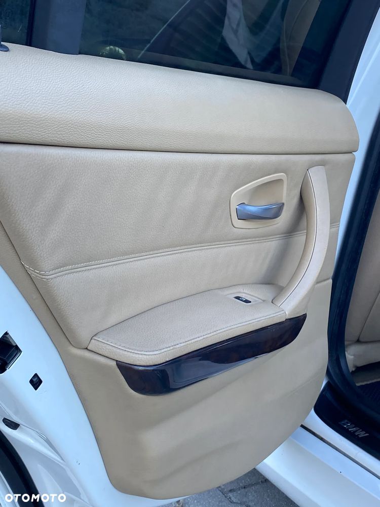 BMW Seria 3 - 18