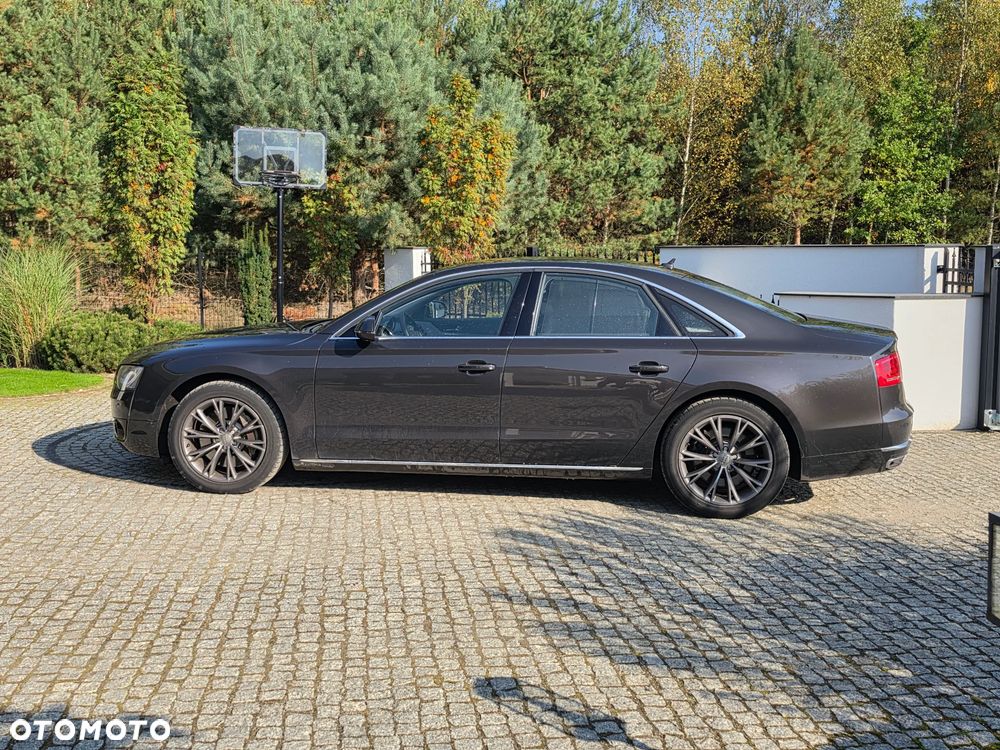 Audi A8 - 7