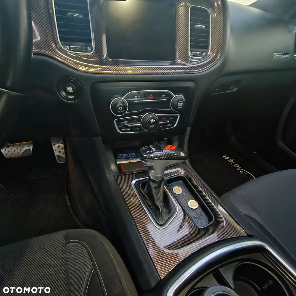 Dodge Charger - 13