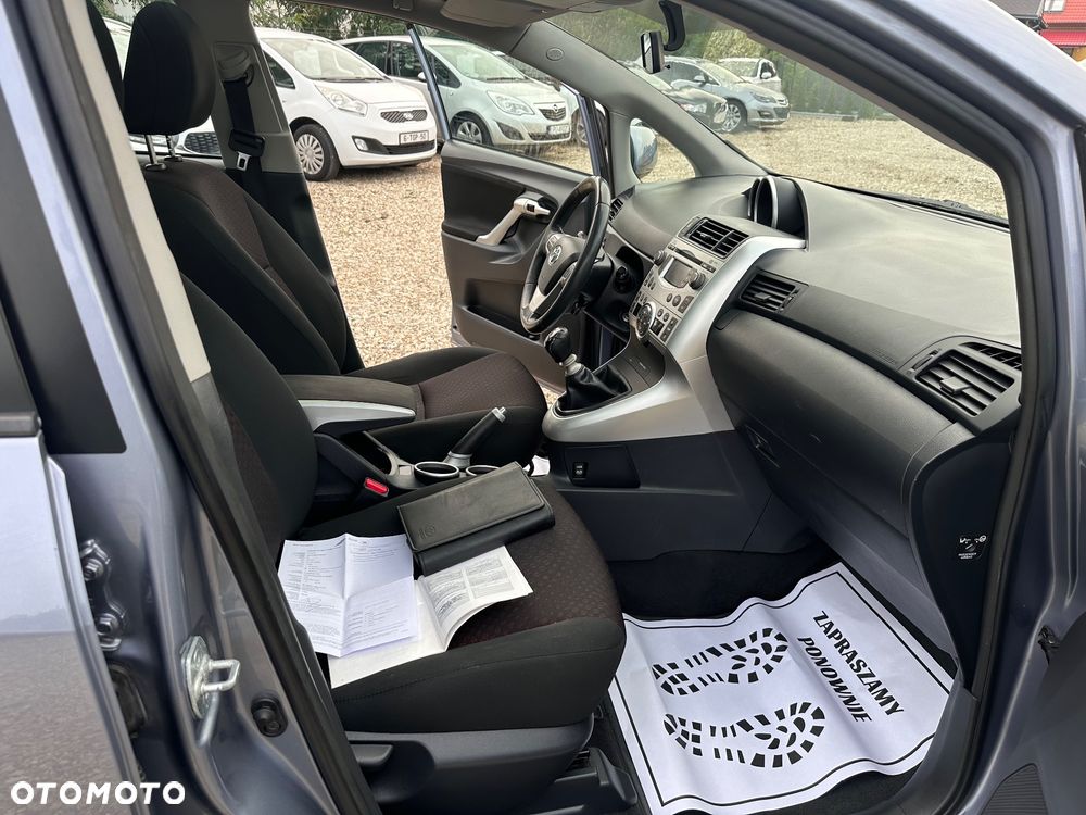 Toyota Verso 1.8 5-Sitzer Executive - 25