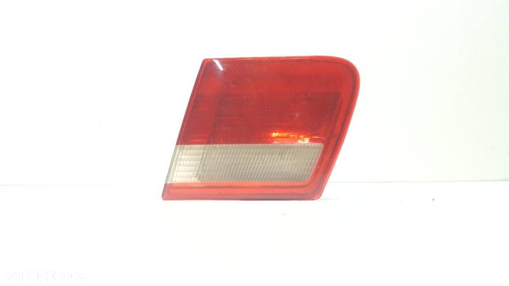 LAMPA TYŁ PRAWA W KLAPĘ BMW E46 KOMBI LIFT EU - 1