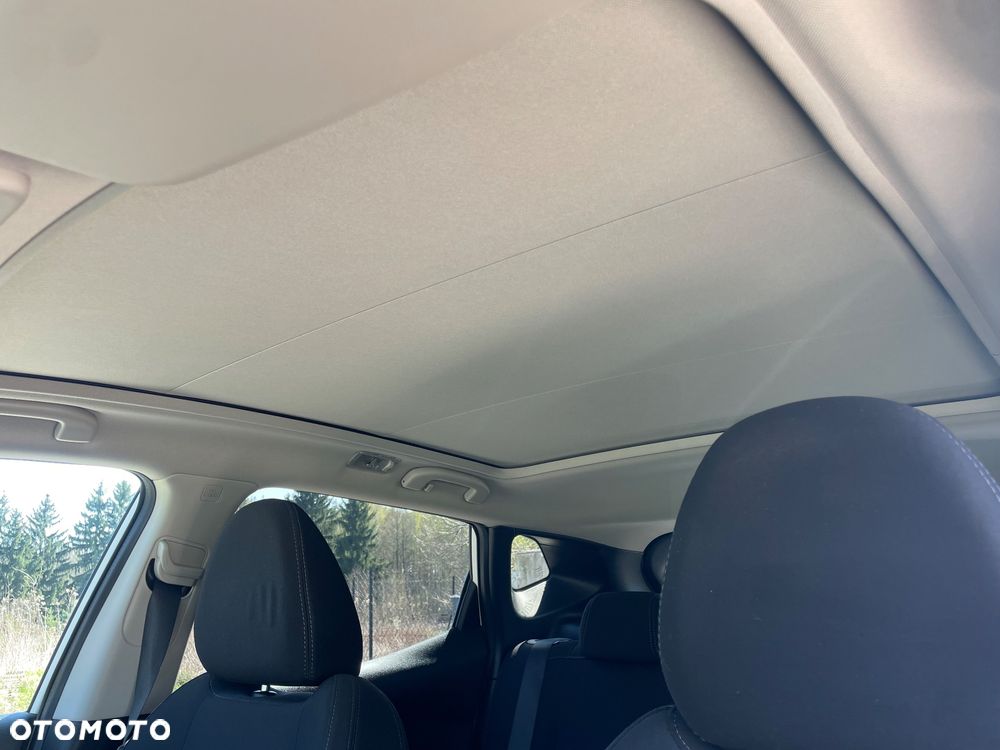 Nissan Qashqai 1.6 DIG-T N-Connecta - 26