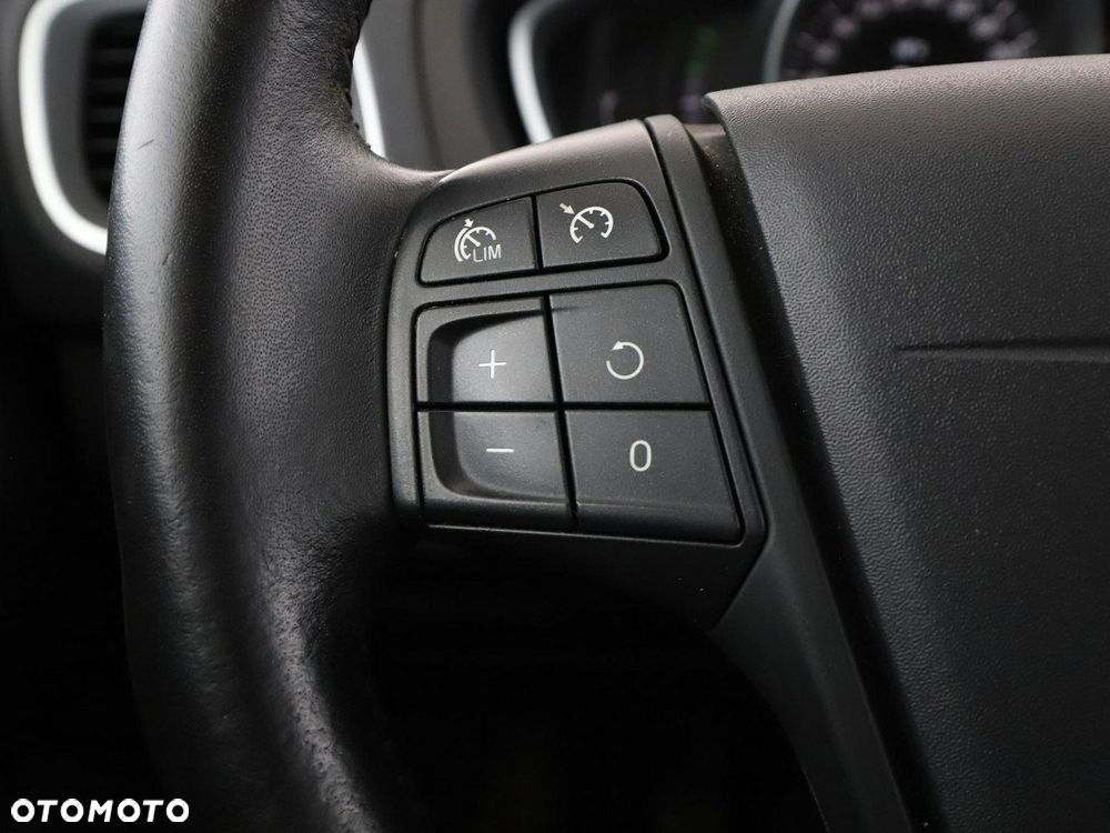 Volvo V40 D2 Kinetic - 29