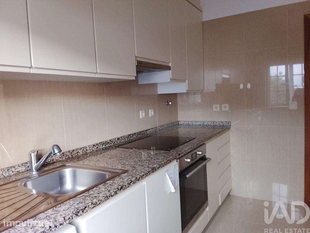 Casa / Villa T3 em Tomar e Santa Maria dos Olivais - Grande imagem: 2/31