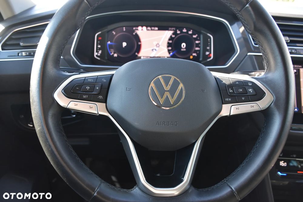 Volkswagen Tiguan - 22