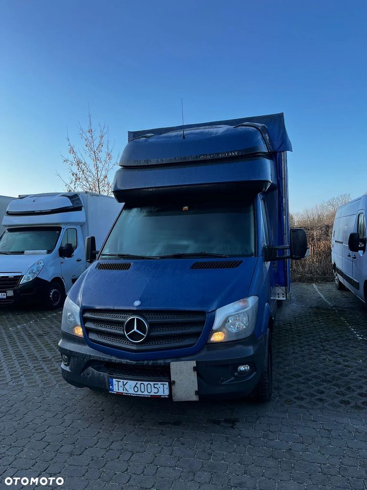 Mercedes-Benz Sprinter - 2