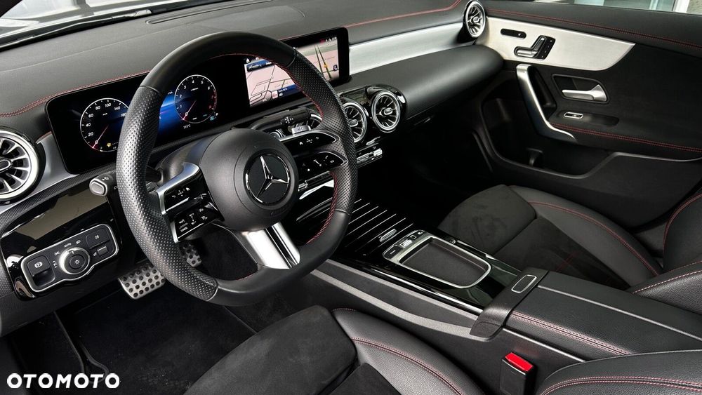 Mercedes-Benz CLA 200 mHEV AMG Line 7G-DCT - 11
