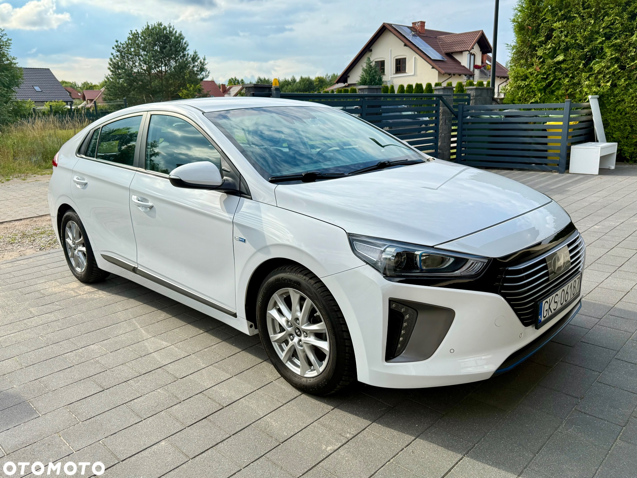 Hyundai IONIQ Hybrid 1.6 GDI Premium - 26