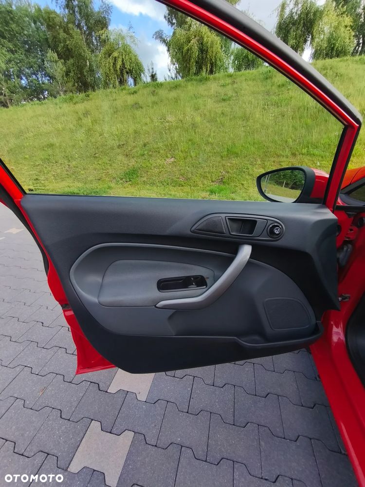 Ford Fiesta 1.25 Ambiente - 20