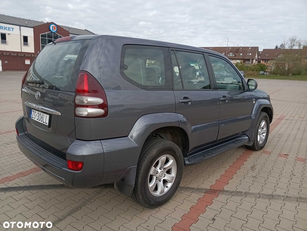 Toyota Land Cruiser 2002 photo 5