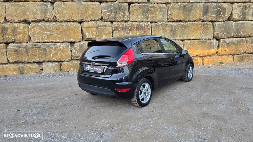 Ford Fiesta - 2