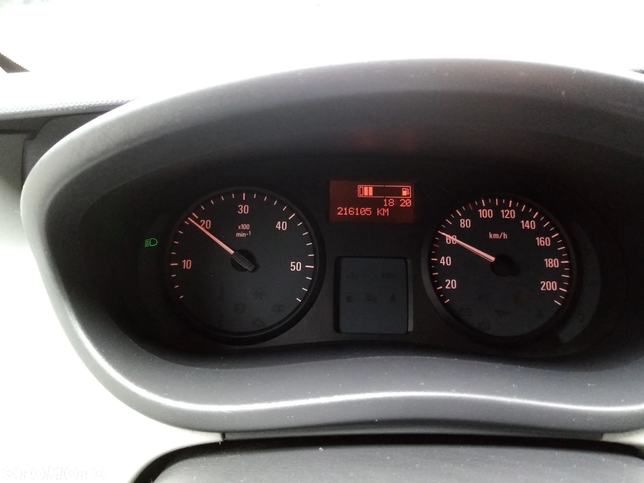 Opel VIVARO - 8