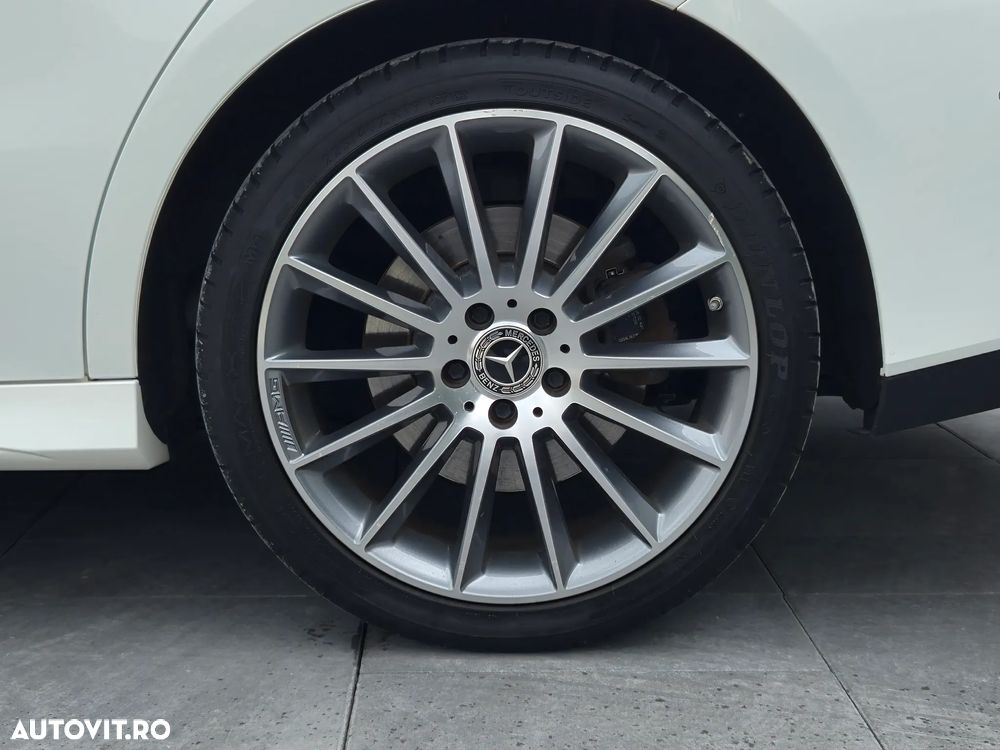 Mercedes-Benz CLA 250 e 8G-DCT AMG Line Advanced Plus - 18
