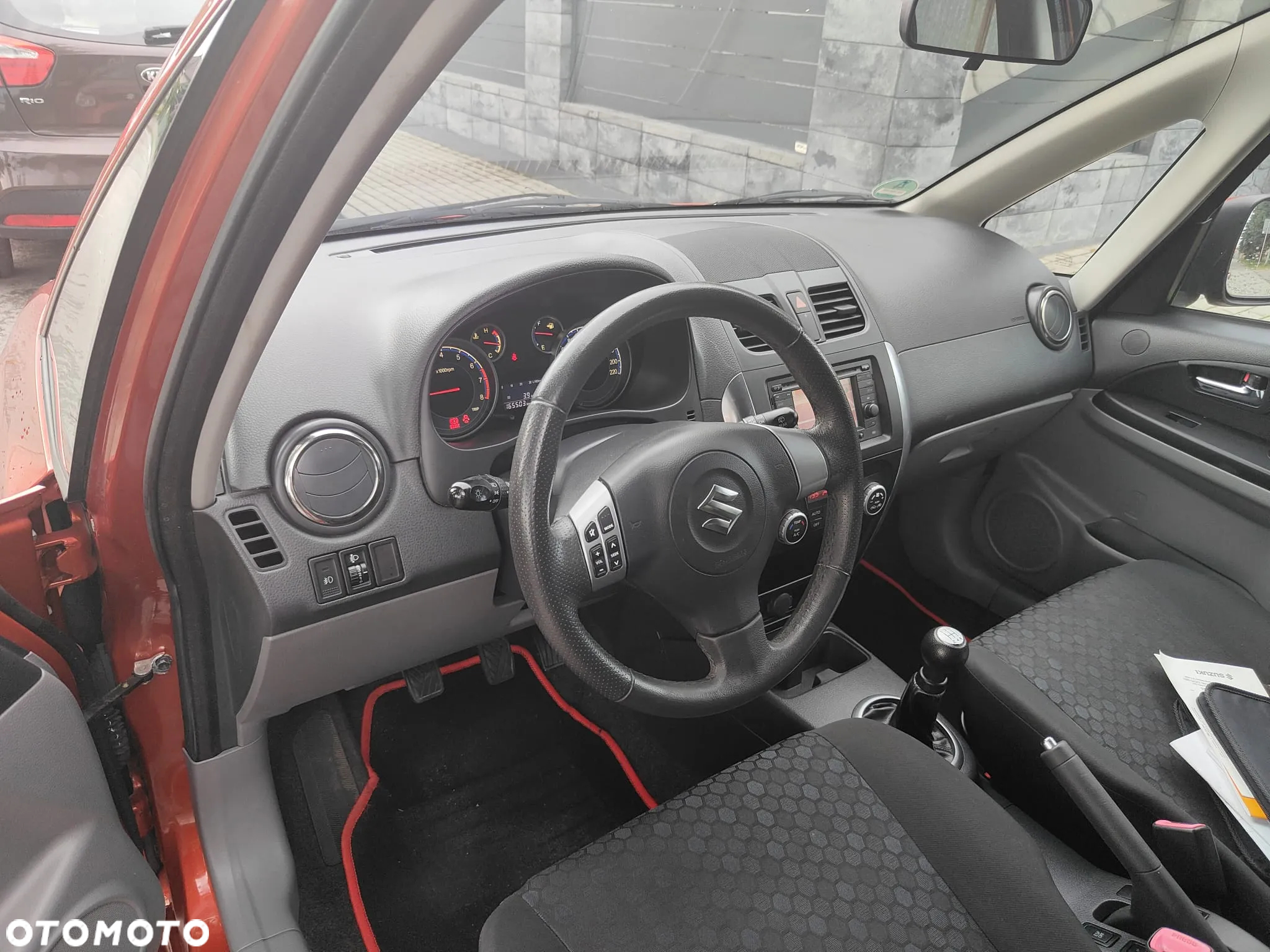 Suzuki SX4 1.6 Comfort - 25