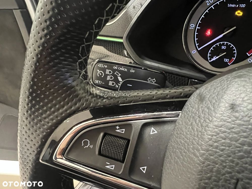 Skoda Superb 2.0 TDI Sportline DSG - 25