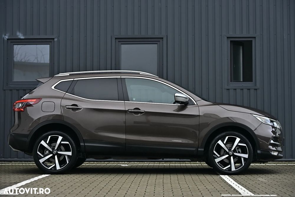 Nissan Qashqai 1.6 DCI Xtronic TEKNA+ - 23