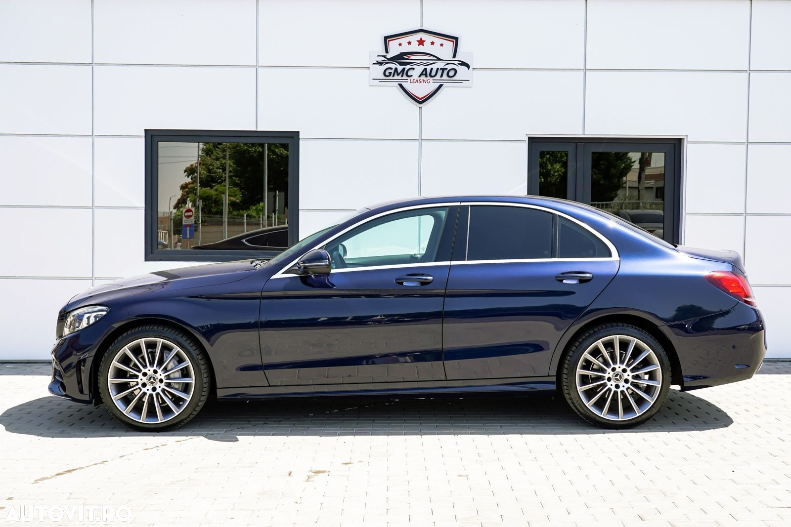 Mercedes-Benz C 220 d 4Matic 9G-TRONIC AMG Line - 9