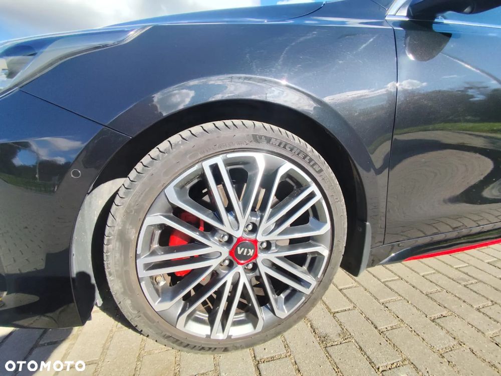 Kia ProCeed 1.6 T-GDI GT DCT - 22