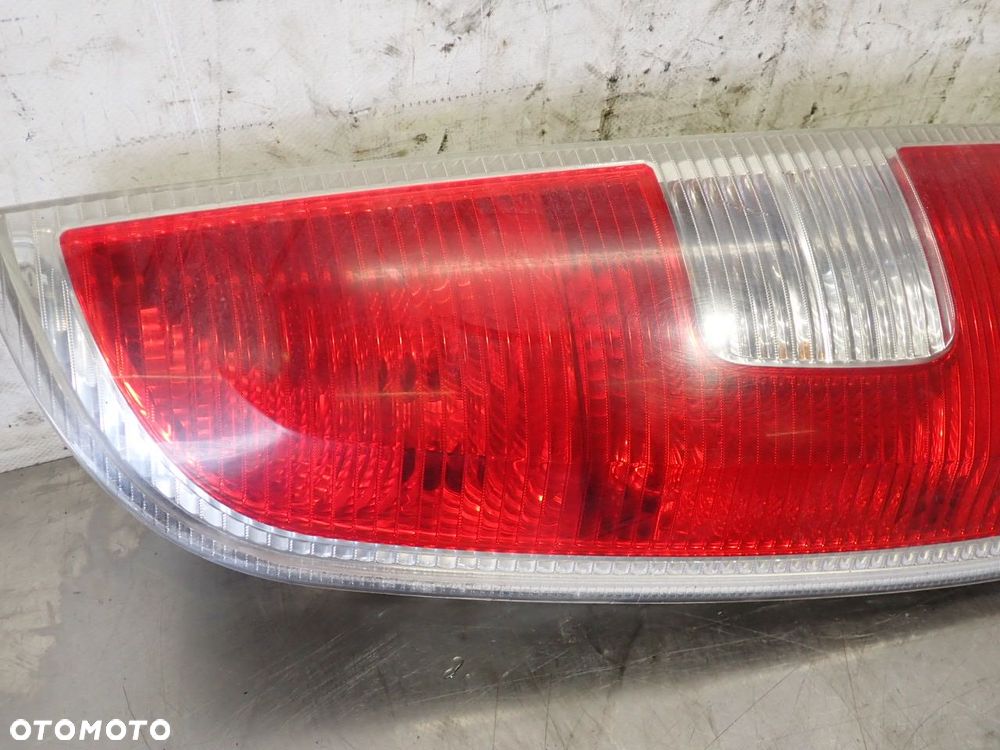 LAMPA LEWA TYLNA SKODA ROOMSTER PREMIA 1.4 - 3