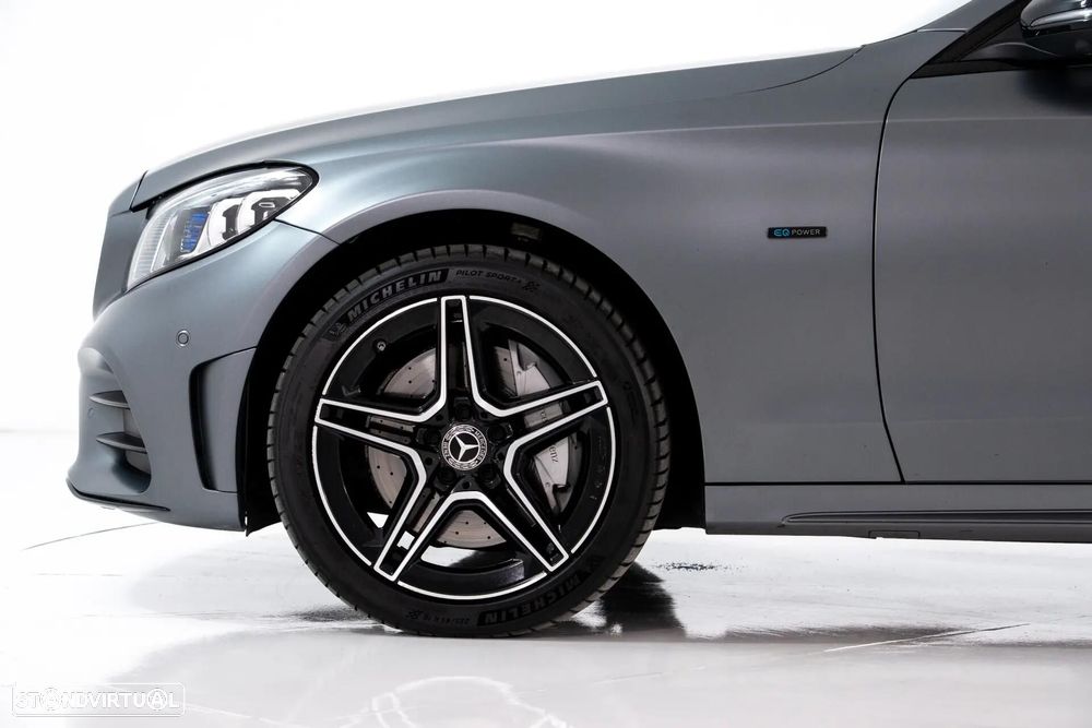 Mercedes-Benz C 300 e AMG Line - 16