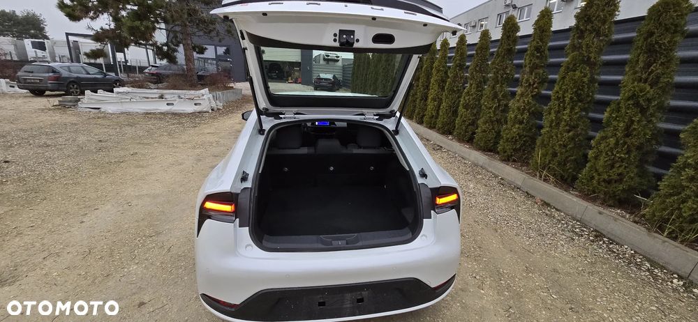 Toyota Prius ver-plug--in-2-0-hybrid-executive - 17