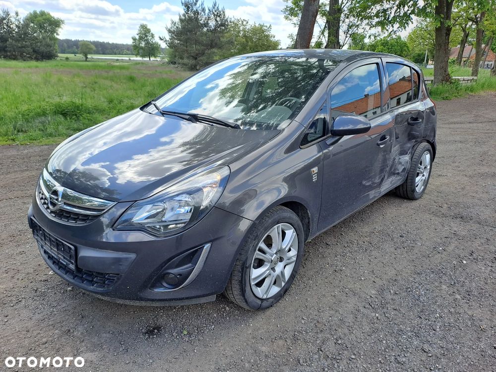 Opel Corsa 1.4 16V Cosmo - 2
