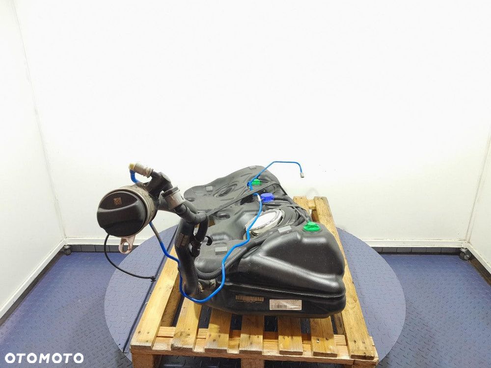 BMW 2 F44 2.0 B 178 KM ZBIORNIK PALIWA 7465135 - 2