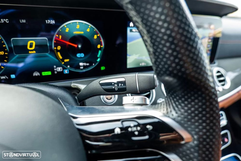 Mercedes-Benz E 300 de 4Matic T 9G-TRONIC AMG Line - 24
