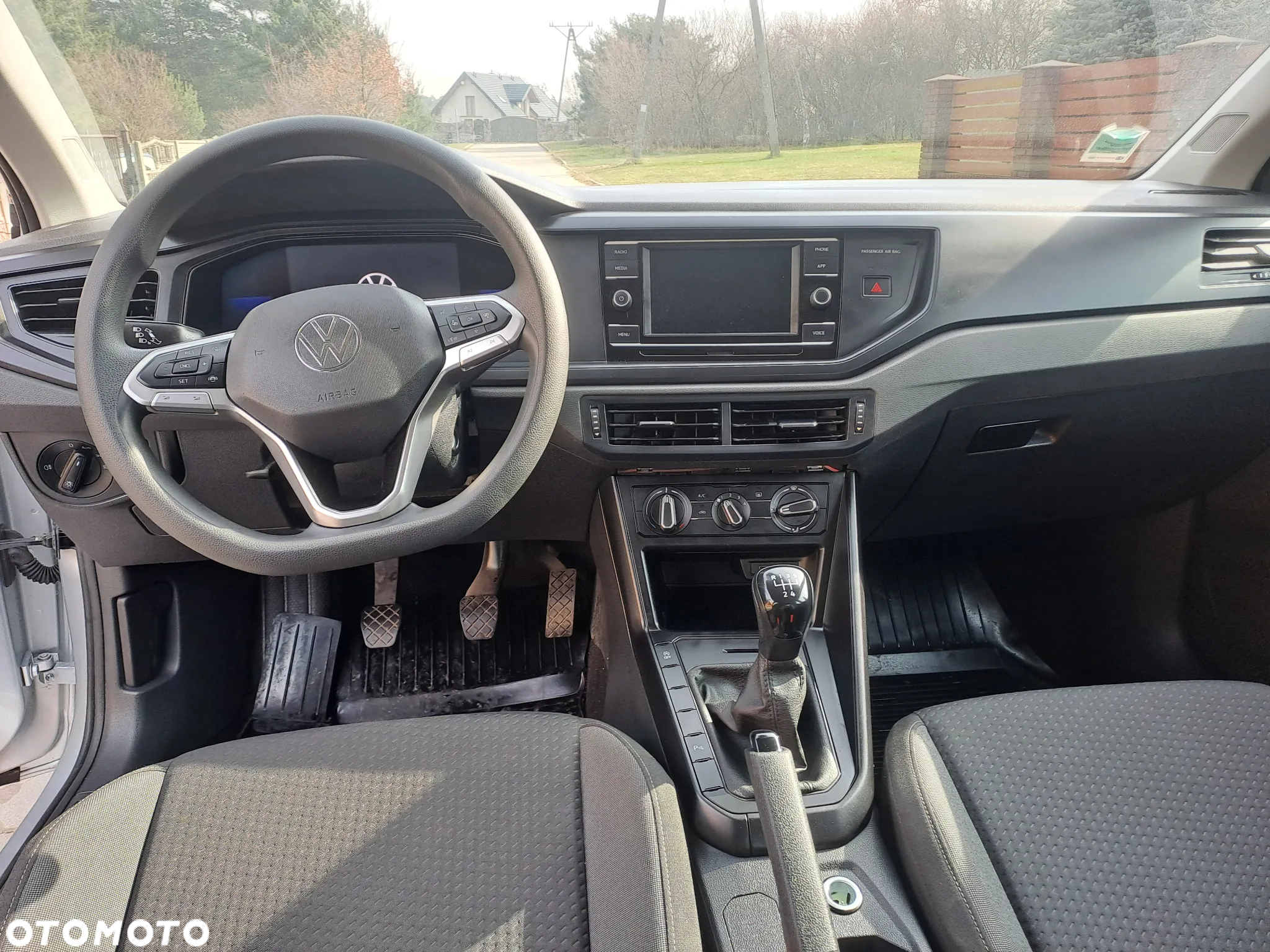 Volkswagen Polo 1.0 ACTIVE - 12