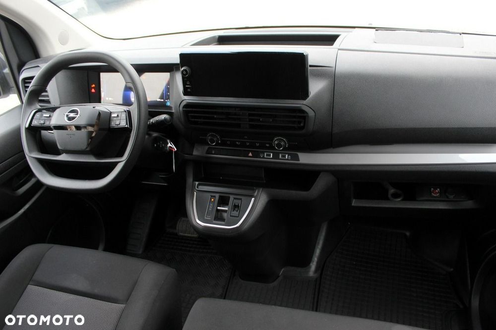 Opel Vivaro - 24