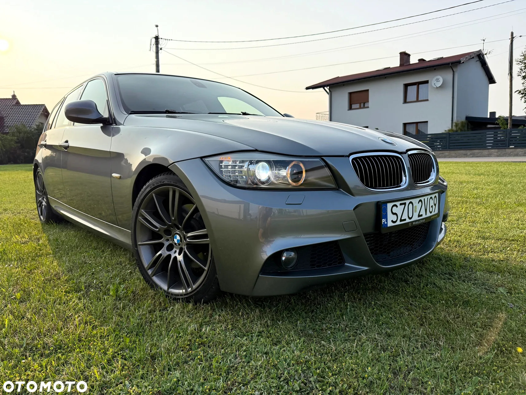 BMW Seria 3 320d DPF Touring - 4